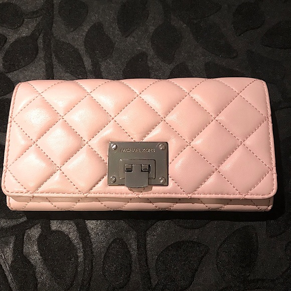 Michael Kors Handbags - Michael Kors Quilted Wallet - Used Gently-Newer